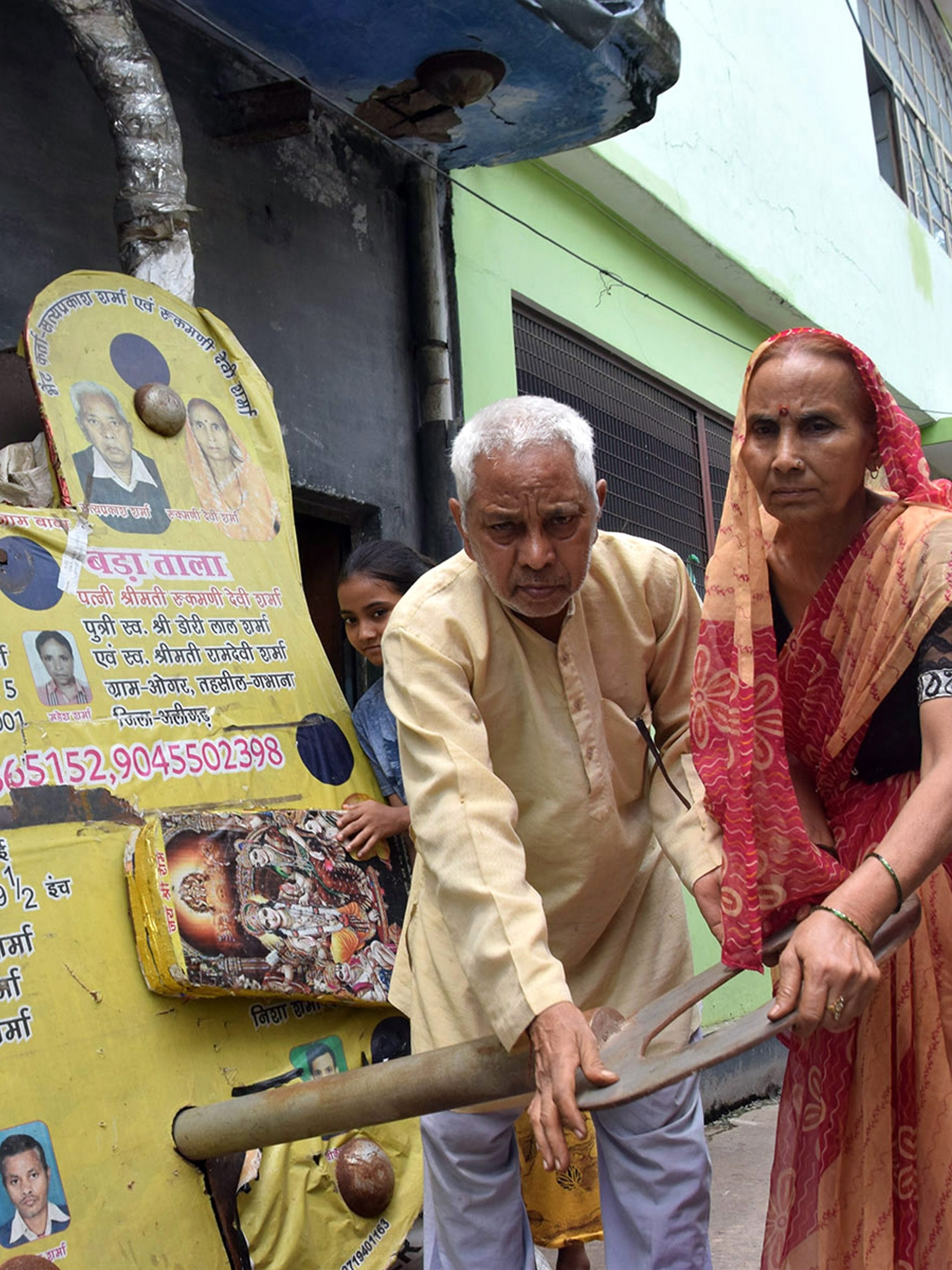 Ayodhya Ram Mandir to get world’s largest, 400-kg handmade lock worth Rs 2 lakh as gift from couple from ‘Tala Nagri’ Aligarh  
