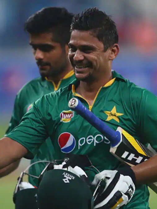 Ex-Pakistani cricketer sentenced to 12 years in jail over murder threat to controversial Dutch MP