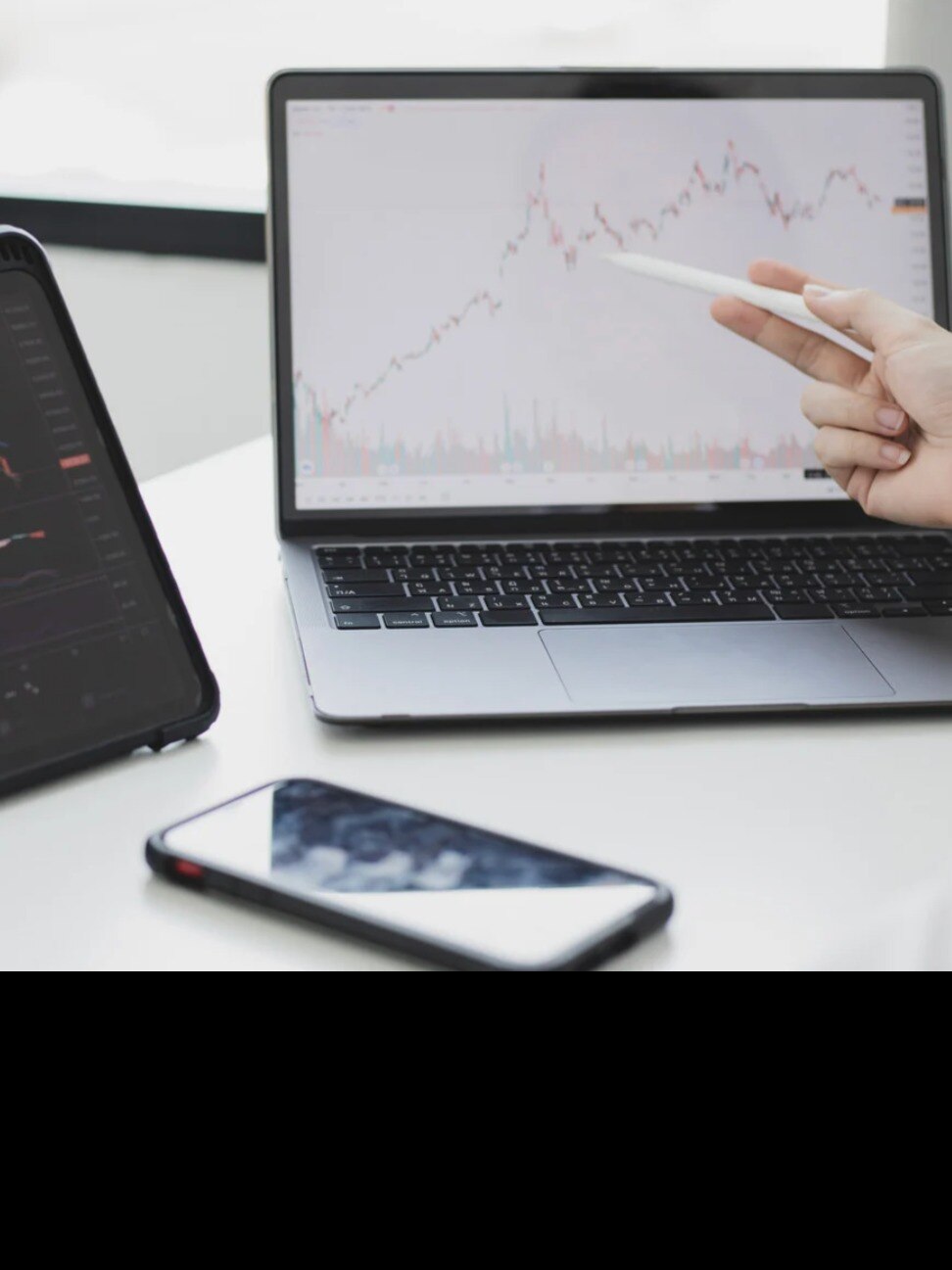 Stock recommendations by share market analysts for September 28, 2023: ITC, Motilal Oswal, RBL Bank & HBL Power