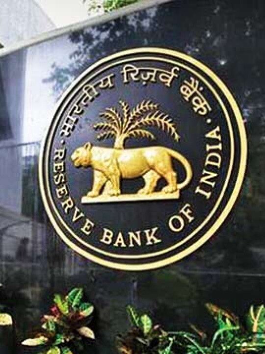 Shaktikanta Das to announce RBI MPC outcome, repo rate expectations in Top News on October 6: Share markets, Bank Nifty outlook, analysts on crude oil, petrol price, ED’s summons to Ranbir Kapoor in Mahadev app case, Committed Cargo Care IPO to open