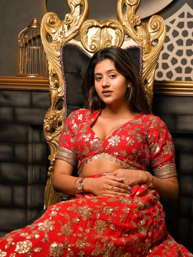 कपड़ों को लेकर 'कच्चा बादाम गर्ल' ट्रोल, यूजर्स बोले- सस्ती महारानी लग रही