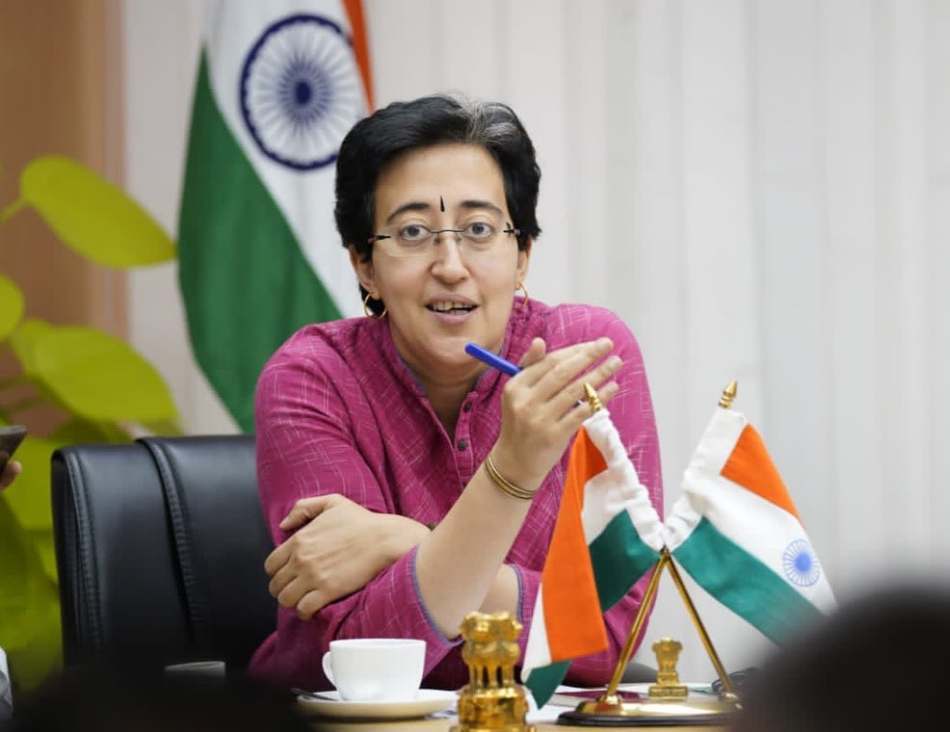 कितनी पढ़ी-लिखी हैं दिल्ली की नई शिक्षा मंत्री आतिशी - New delhi education minister atishi marlena singh education qualification profile elbs