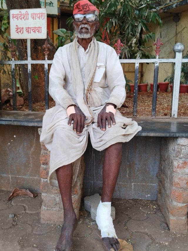 खाना-पानी नहीं, पैरों में पड़े छाले, 5 दिन से पैदल क्यों चल रहे किसान...