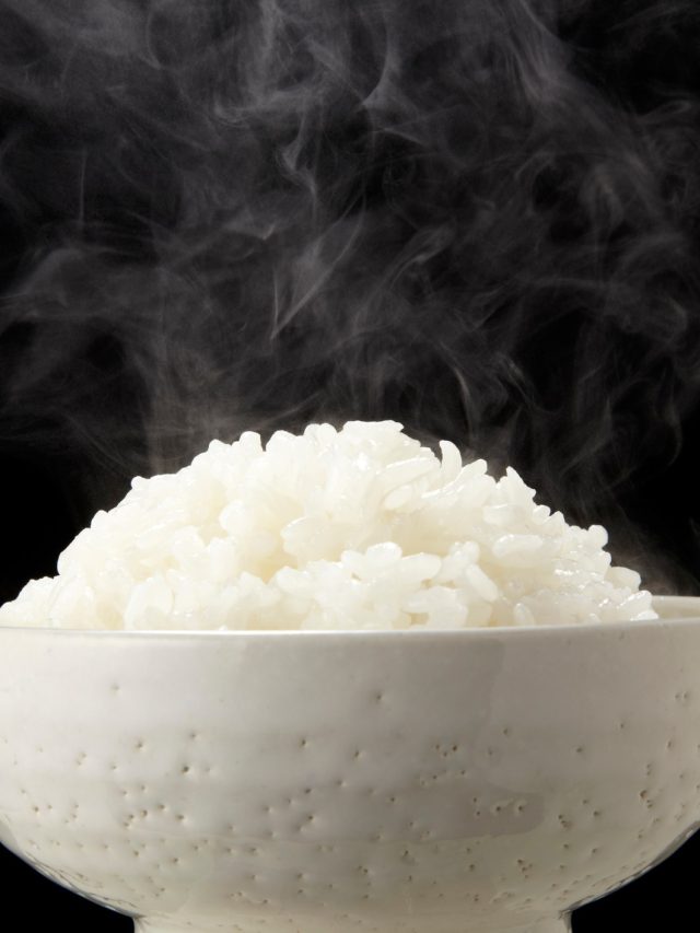 ত্বকের ঔজ্জ্বল্য বাড়াতে এভাবে ব্যবহার করুন ভাতের মাড়