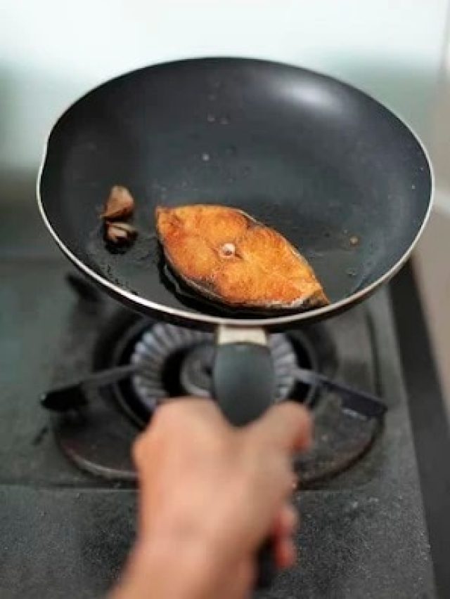 ননস্টিকের পাত্রের আয়ু হবে লম্বা, যদি জানেন এই ৭ ট্রিকস