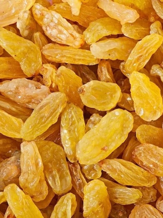 মাত্র ১টা কিশমিশ খেয়ে কমাতে পারেন ওজন, কীভাবে?