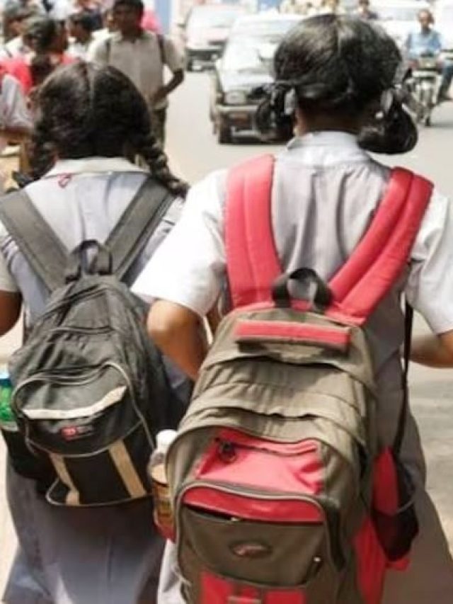 ब्वॉयफ्रेंड के लिए स्कूल में भिड़ीं दो लड़कियां, खूब चले लात-घूंसे