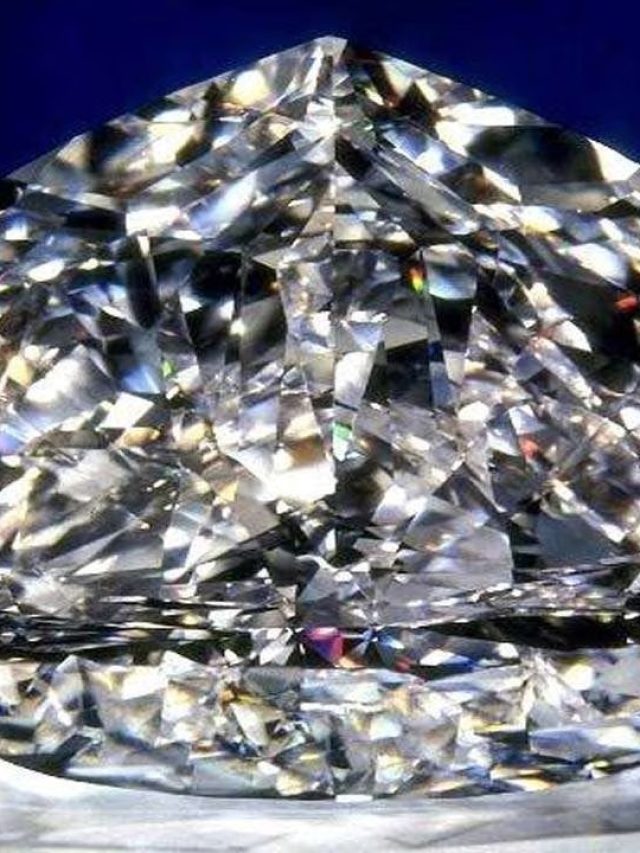 শুধ স্টাইলের জন্য নয়, হিরে পরুন রাশি অনুযায়ী