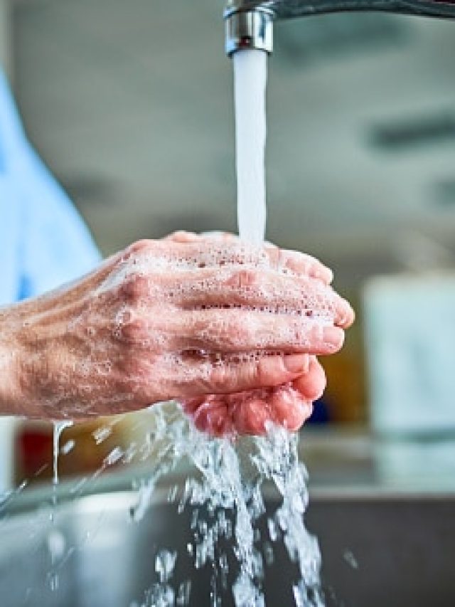 দিনে কতবার হাত ধুলে রোগ দূরে থাকবে?