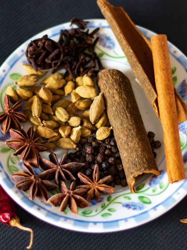 অর্থকষ্টে ডুবে রয়েছেন এই কারণে, ভুলেও রান্নার এই ২ মশলা একসঙ্গে রাখবেন না