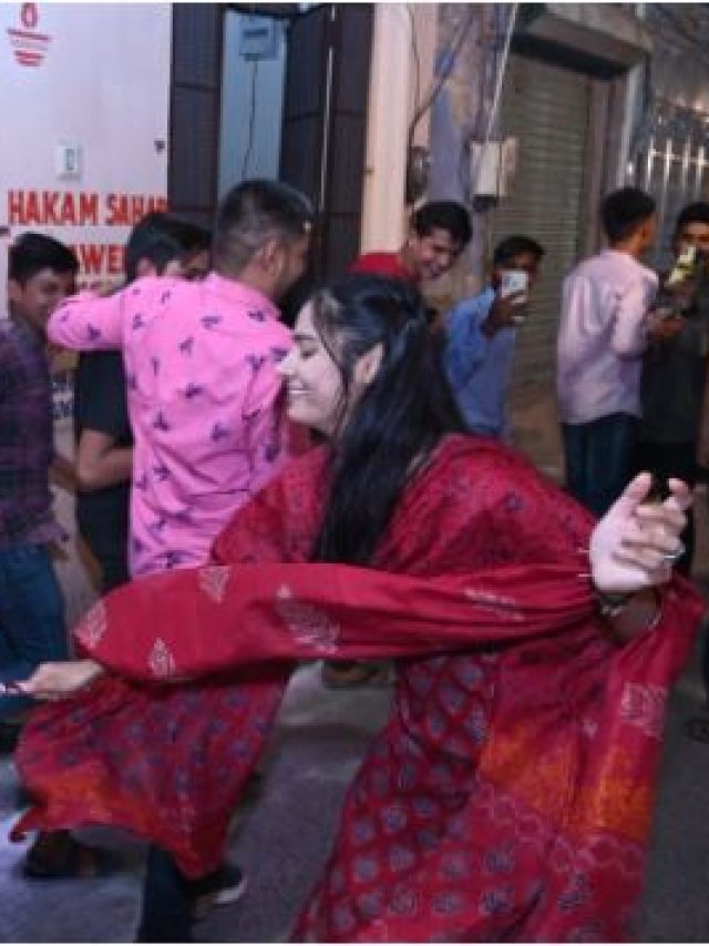 रात में शादी के लिए कुंवारे लड़कों को मारती हैं महिलाएं