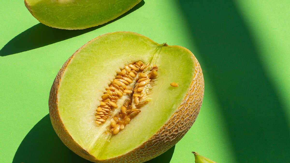 खरबूजे के बीजों को फेंके नहीं, ऐसे करें बेहतरीन इस्तेमाल Muskmelon