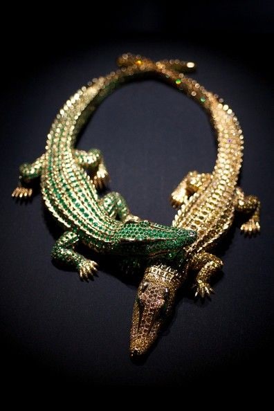 Cartier crocodile 2025 necklace price