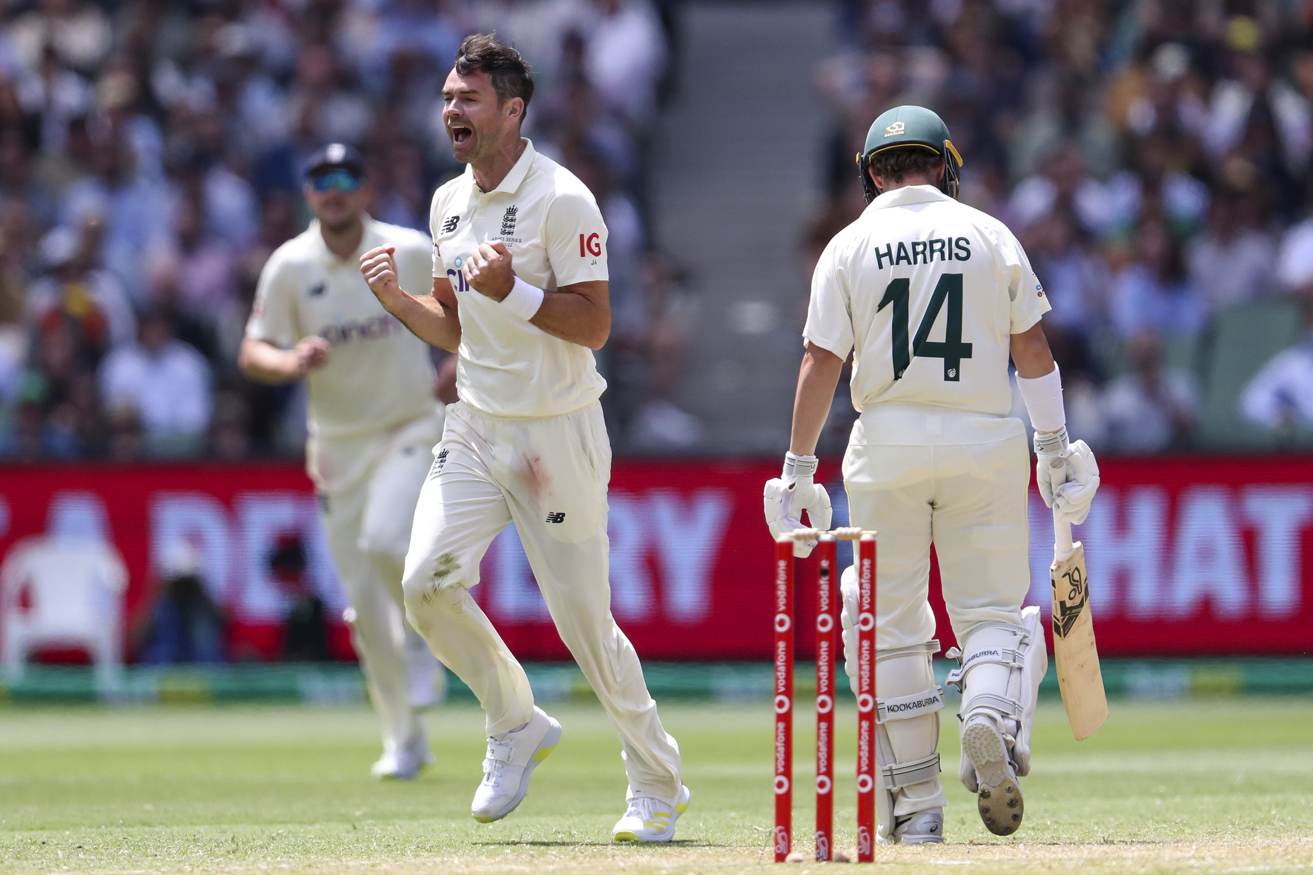 Ashes James Anderson 1 wicket short of another feat