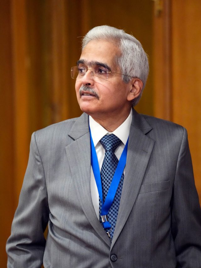 RBI governor Shaktikanta Das explains Rs 2,000 exchange, deposit rules, deadline, limit
