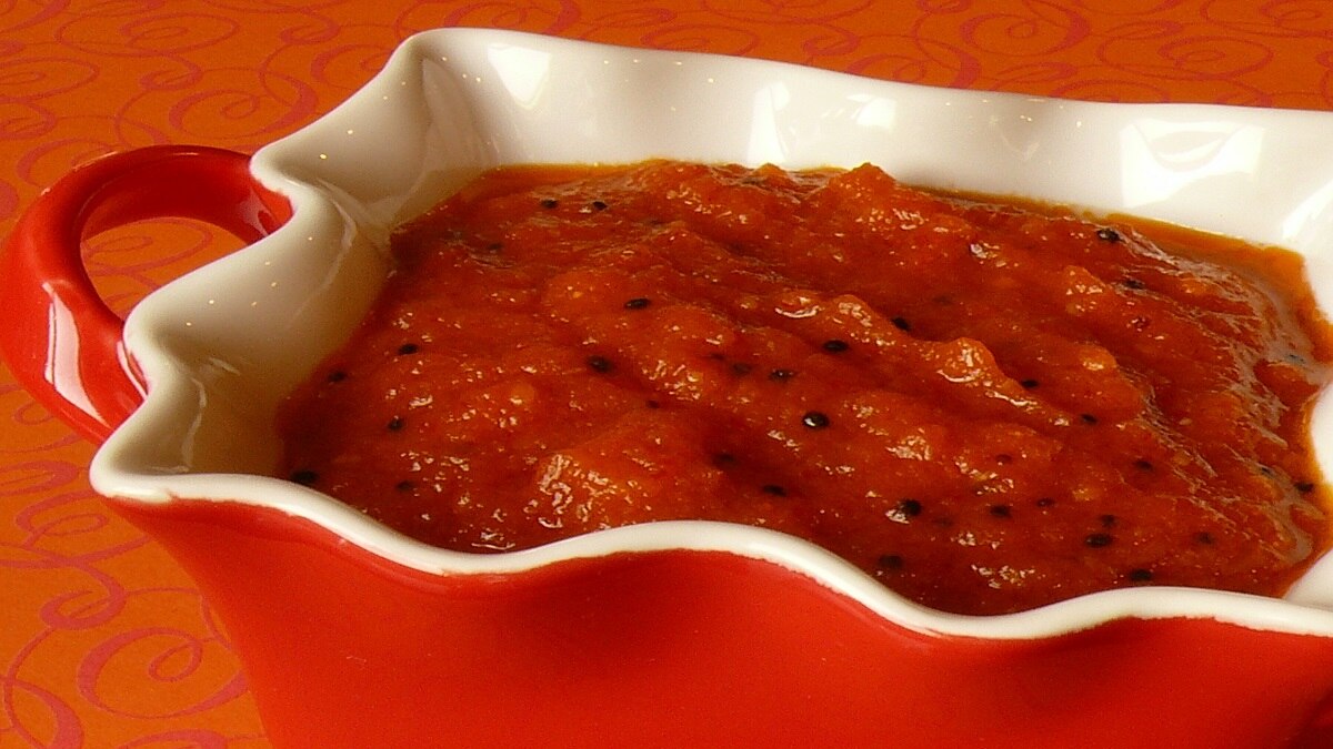 गर्मियों में लू से बचाएगी खट्टीमीठी प्याज की चटनी, ये है विधि Onion