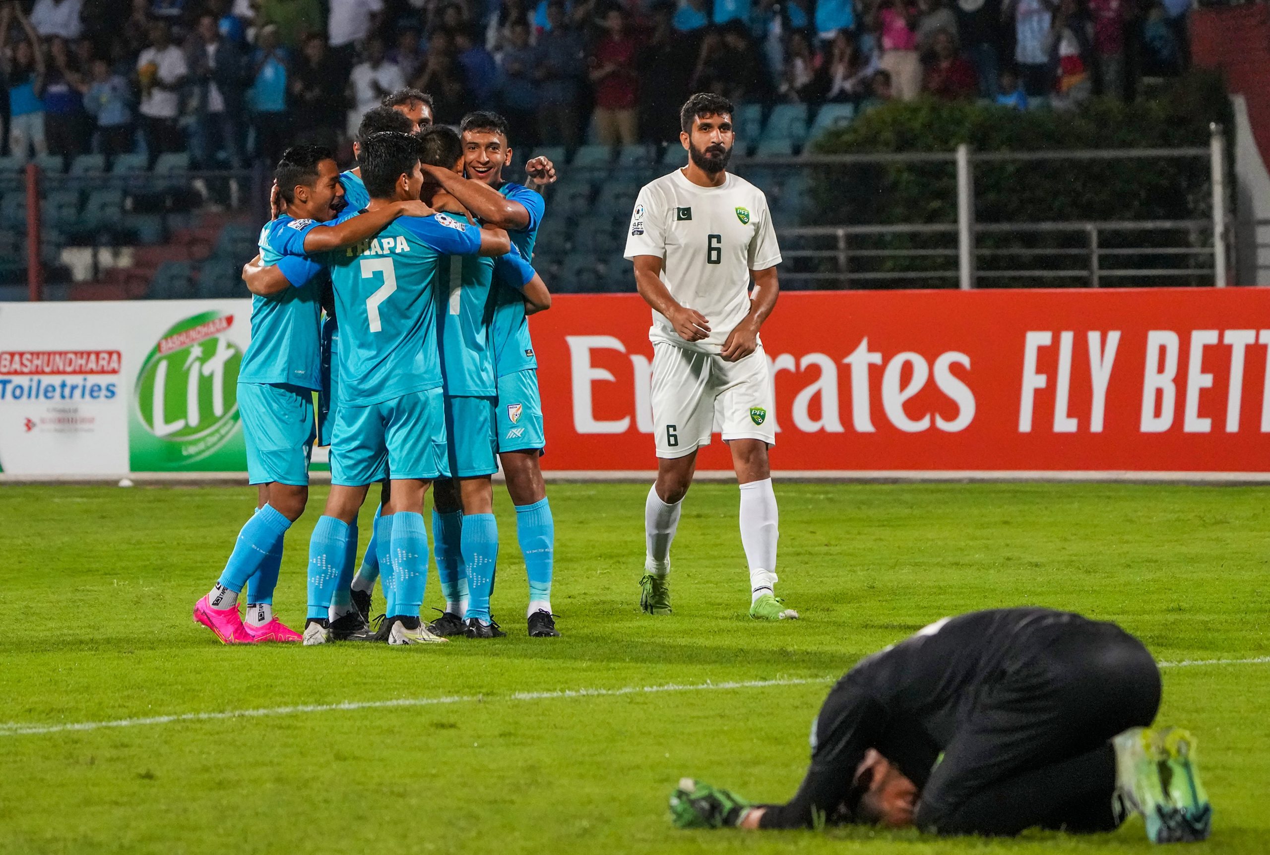 India vs Pakistan SAFF Championship 2023: Sunil Chhetri-led India beats  Yousaf Butt-led Pakistan 4-0; Chhetri's hat-trick, Abdullah Iqbal's scuffle  with Indian coach & more