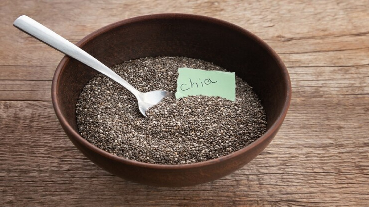 चिया सीड्स और सब्जा के बीज में हो रहे हैं कन्फ्यूज़, यहां पहचानें अंतर