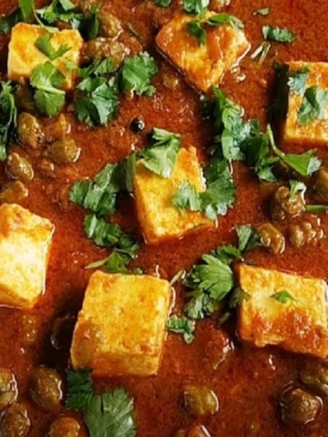 পনির ভাজলেই শক্ত ইট হয়ে যায়? জলের এই ট্রিকটা শিখুন