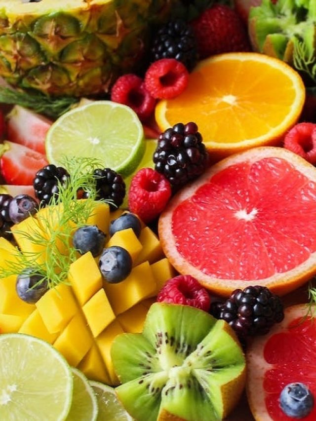  ব্রেকফাস্টে ফল খান? জানুন কোন বিপদ ডাকছেন