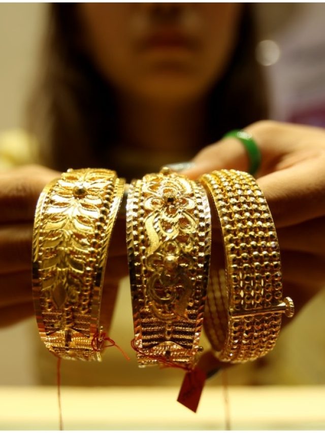 টানা ৩ দিন পড়ল সোনার দর-সস্তা হল রুপোও