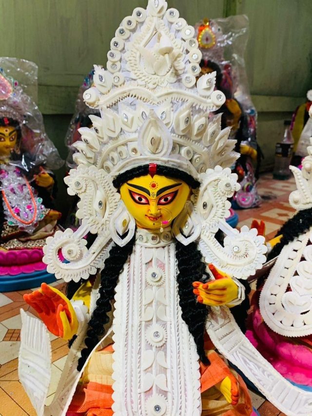 লক্ষ্মীপুজোয় চুপিচুপি করুন এই কাজ, ধন উপচে পড়বে