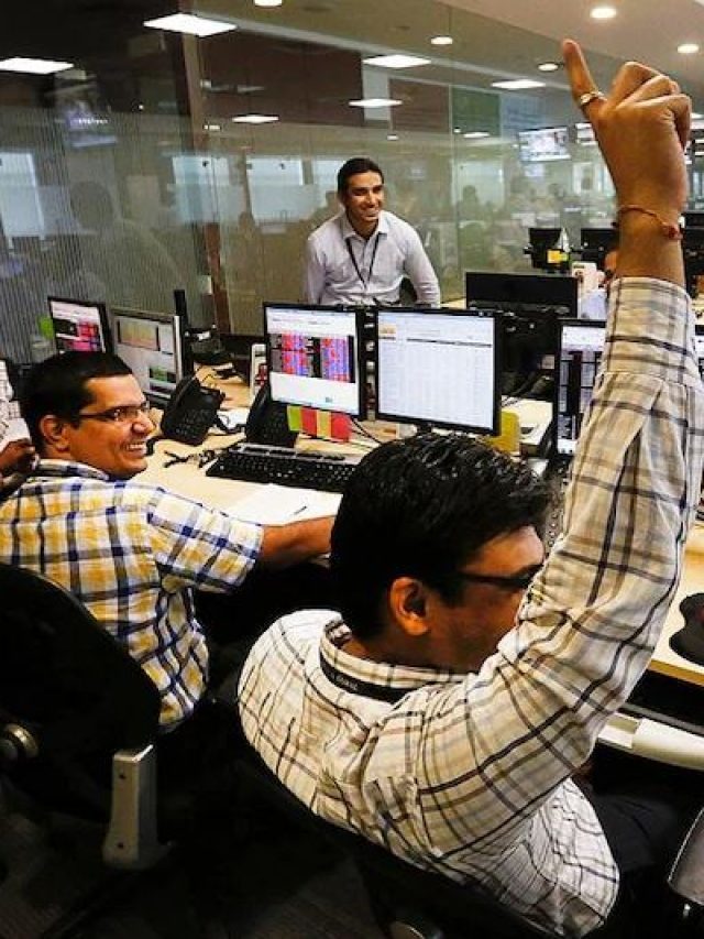 এক বছরেই পুঁজি দ্বিগুণ, এই স্টকে মালামাল লগ্নিকারীরা