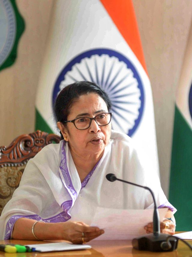 এবার সরাসরি CM মমতার সঙ্গে কথা বলতে পারবে সাধারণ মানুষ, জানুন ফোন নম্বর