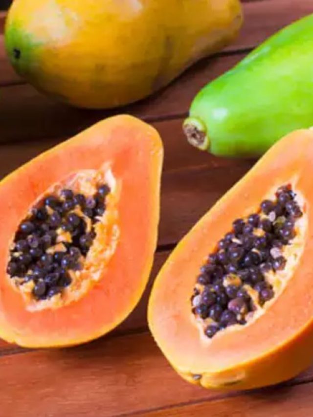 পেঁপের বীজ খেয়ে ফেলেছেন? কী হবে জানুন