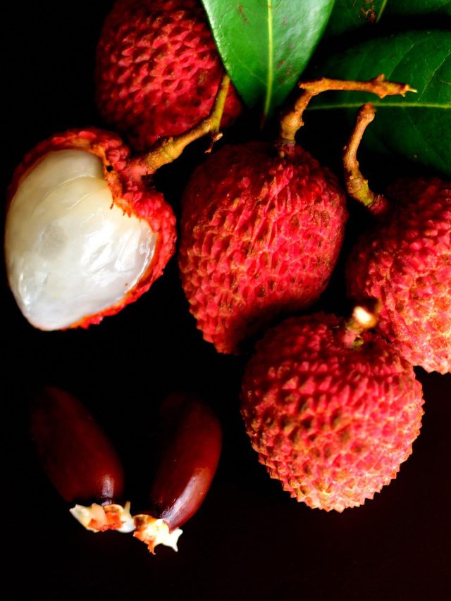 লিচু মিষ্টি হবেই, চেনার সহজ টিপস