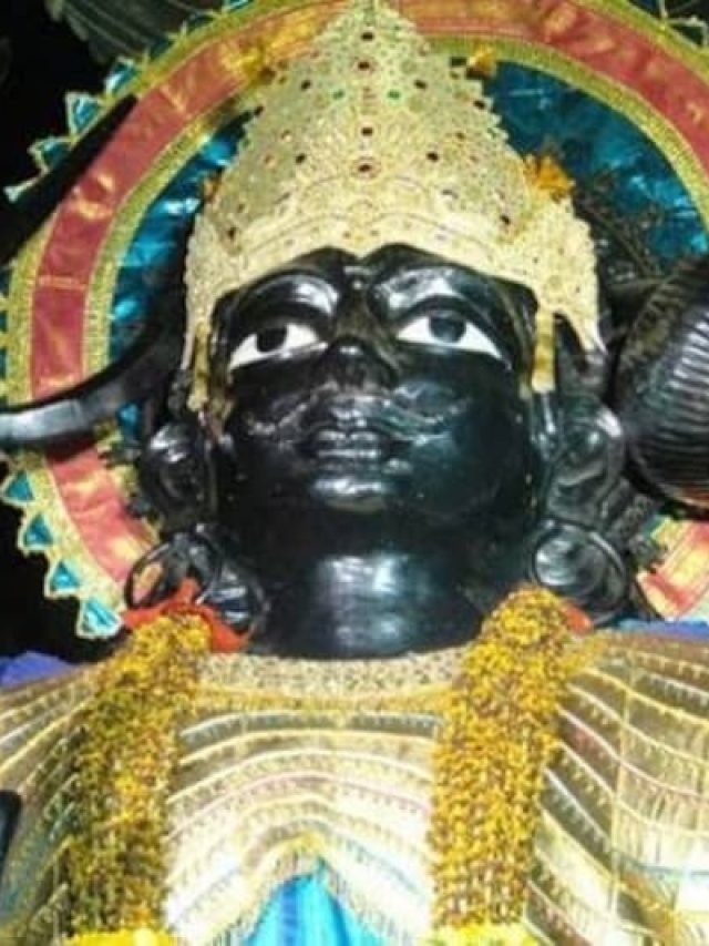 বক্রি হচ্ছেন শনিদেব, ভীষণ সতর্ক থাকুন ৪ রাশি