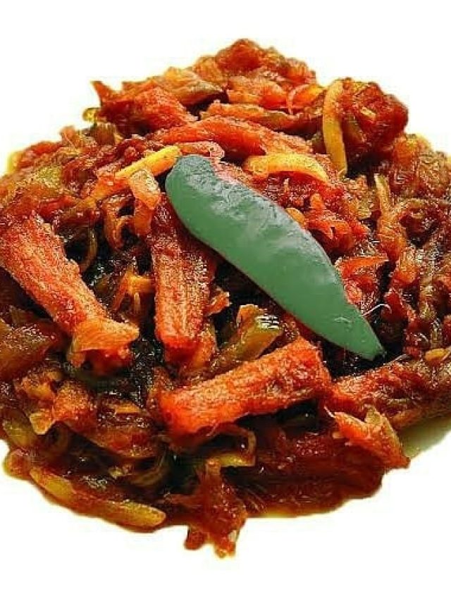 এভাবে শুঁটকি  রাঁধলে ঘটিরাও চেটেপুটে খাবে