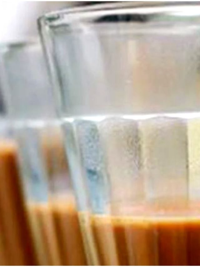 চায়ের সঙ্গে এইগুলি খেলে গ্যাস-অম্বল হবেই