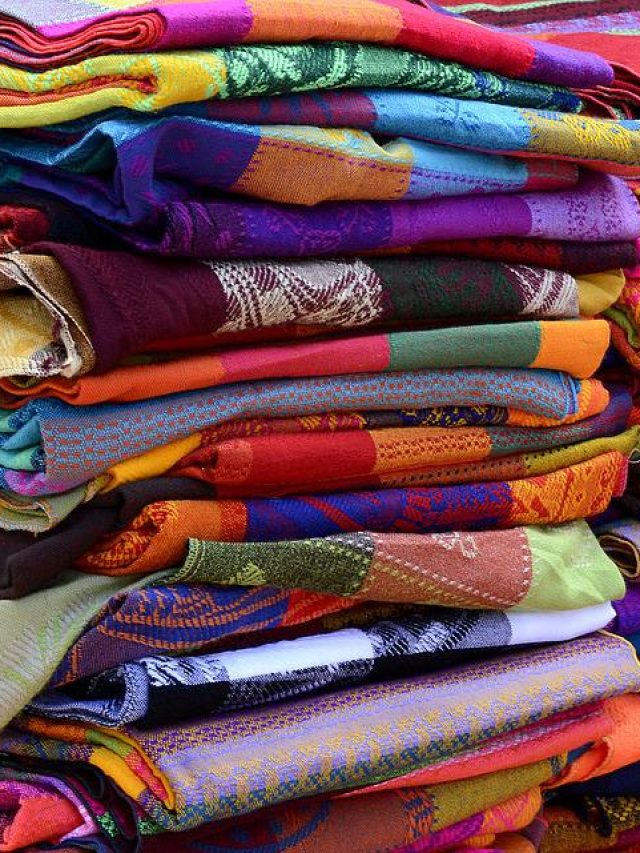 রাতে বাড়ি থেকে ভুলেও বের করবেন না এগুলো