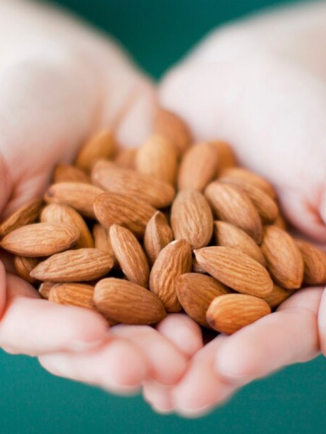 বাজার ভর্তি আমন্ড, আসল না নকল কিনছেন জানেন?