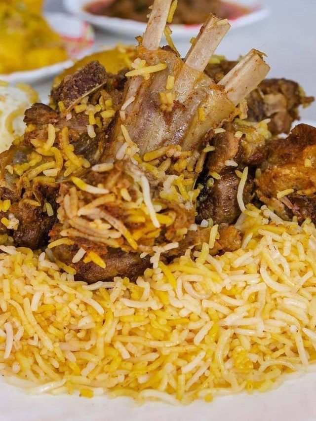 ছিঃ! সস্তার বিরিয়ানিতে ভাগাড়ের মাংস? এগুলো দেখে বুঝুন