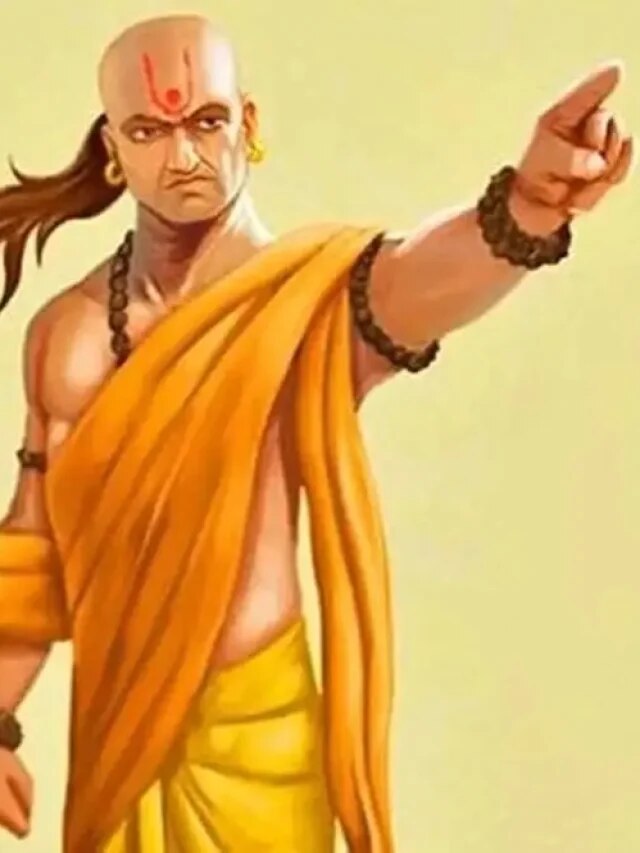 সন্তানের প্রশংসা বড় মুখ করে করবেন না, হয় এই ক্ষতি; বলছেন চাণক্য