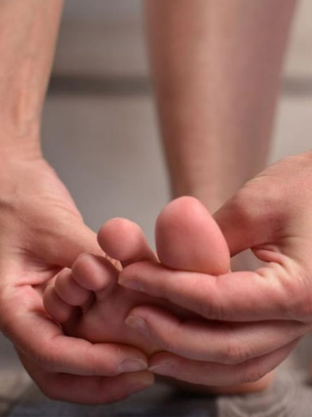 লোকটা সুবিধের? পায়ের আঙুল দেখেই বুঝবেন