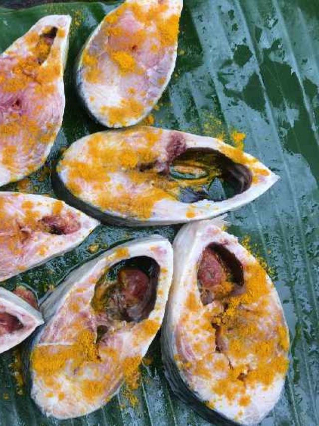 তেল-স্বাস্থ্য দুইই বাঁচবে, জানুন মাত্র দু'ফোঁটা তেলেই মুচমুচে মাছ ভাজার পদ্ধতি