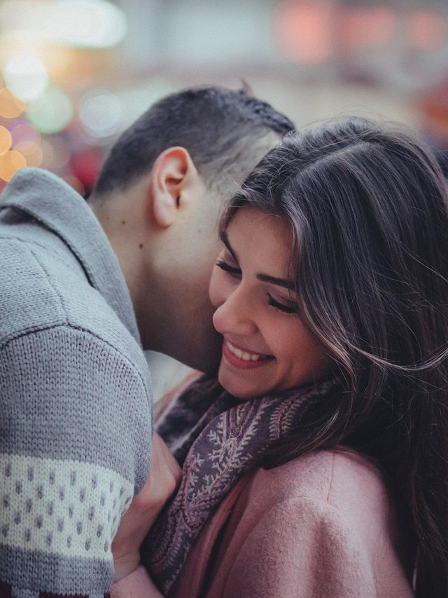 ভালোবাসার নামে কেউ ব্যবহার করছে? বুঝুন এই লক্ষণে