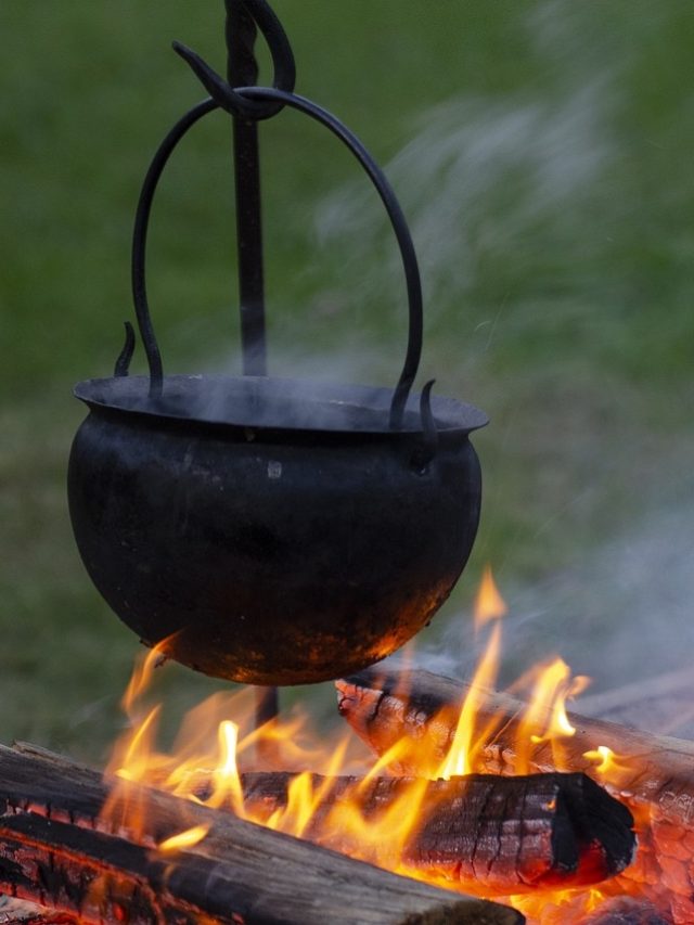 যে বাসি খাবারগুলি গরম করলেই 'বিষ'