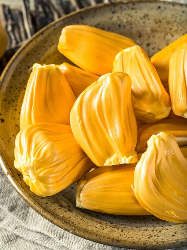 ফ্রিজে এভাবে কাঁঠাল রাখলেই থাকবে অনেকদিন