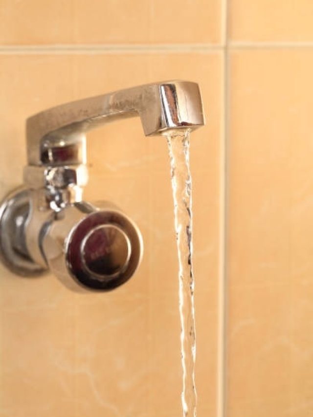 घर में ऐसी चीजों का होना है बर्बादी का संकेत, घेर लेगी गरीबी