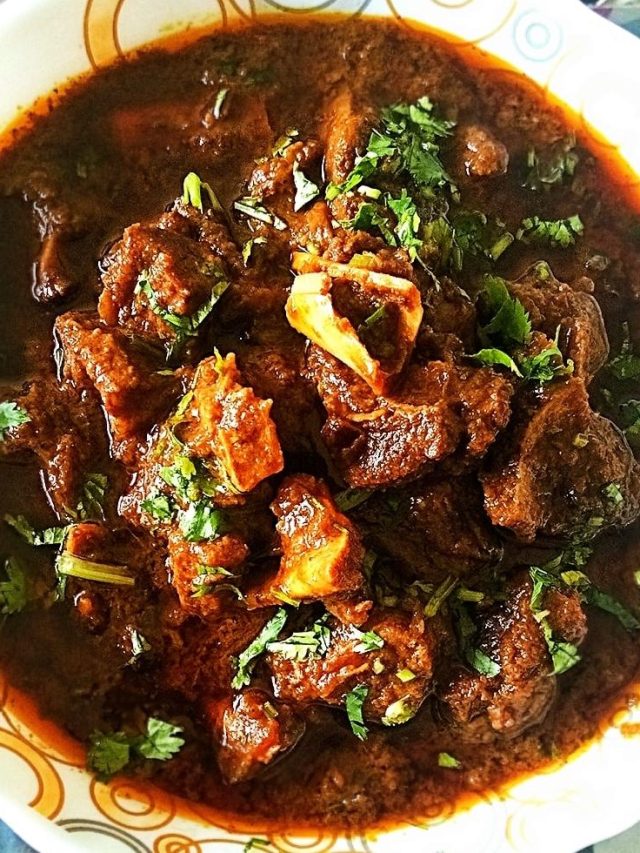 খাসি না পাঁঠা? কোনটা খাওয়া নিরাপদ