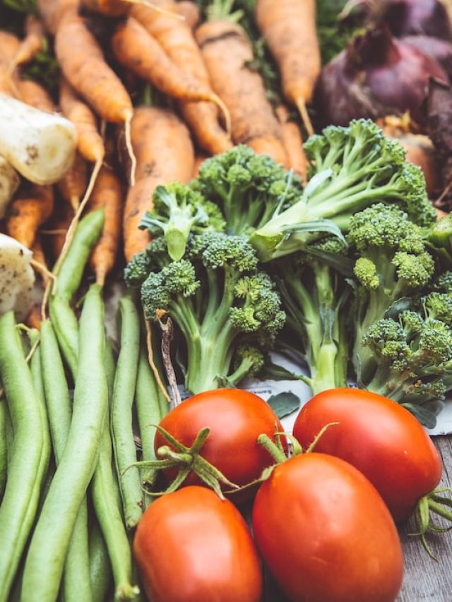 এই সবজিগুলি ফ্রিজে রেখে খাবেন না