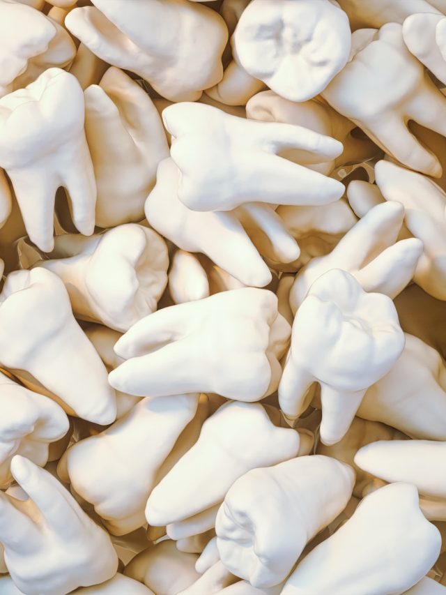 দাঁতই বলে দেবে আপনার বয়স-ব্যক্তিত্ব-স্বভাব, কীভাবে?