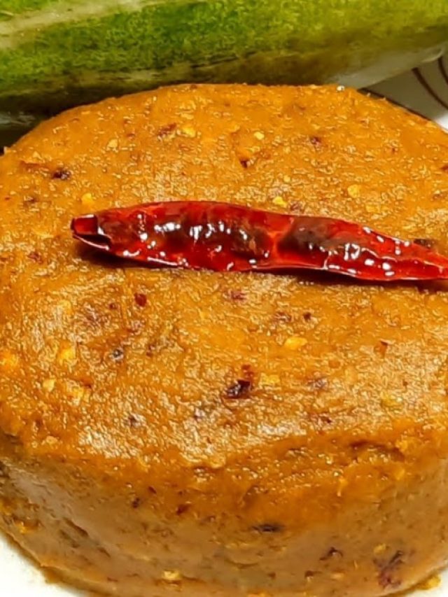 ধুত্তোর ঝোল! পটলের ভর্তা এভাবে বানালে আর কিচ্ছু লাগে না