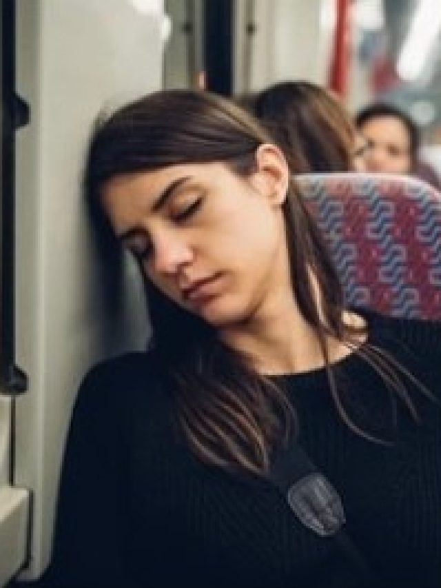 রাতে ঘুম আসে না? এই ৮ টোটকায়  ভাগান অনিদ্রা