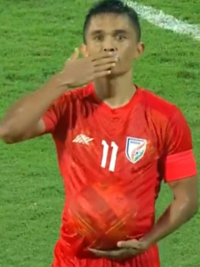 গোল করে প্রেগন্যান্ট সোনমকে সাফল্য উৎসর্গ সুনীলের