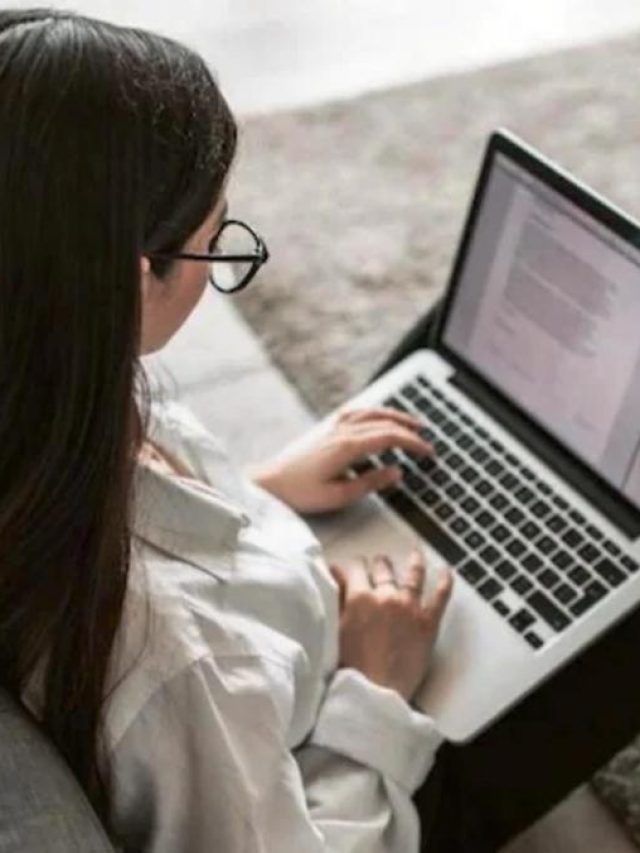 অফিসে অন্যেরা কাজের ক্রেডিট নিয়ে নিচ্ছে? এভাবে করুন হ্যান্ডেল